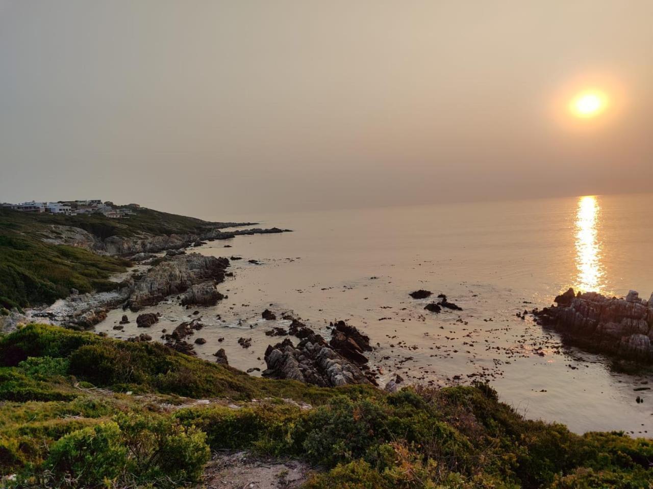 49 On Cliff Hotell Gansbaai Eksteriør bilde
